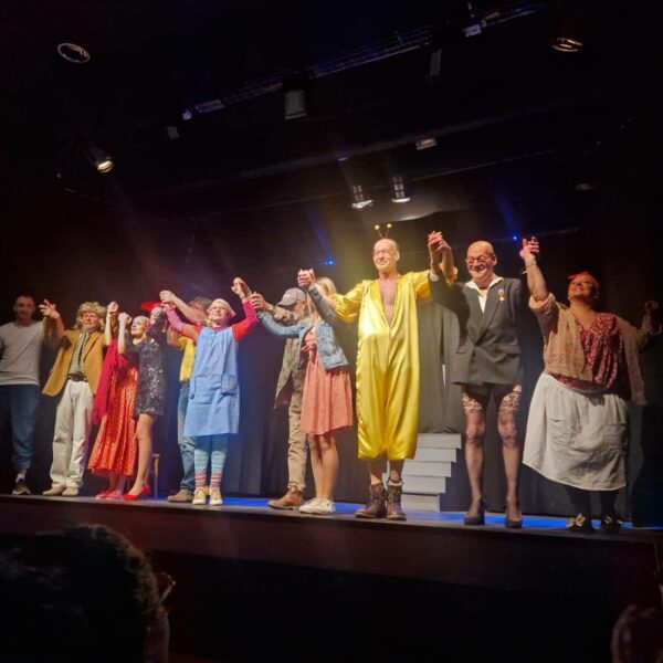 Activité théâtre - La barje compagnie au festival de théâtre de Coise